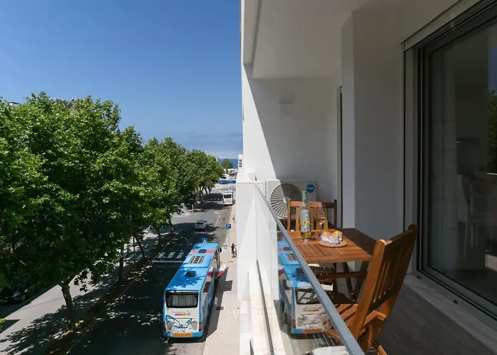 Blissful Getaway Назаре